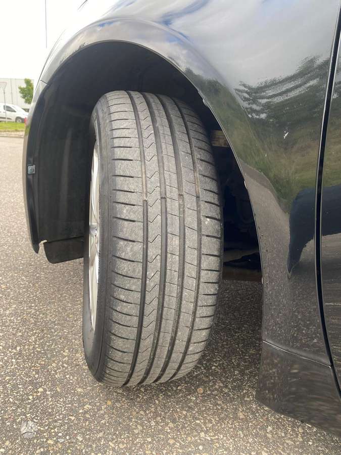Toyota Avensis 2011 — photo 11