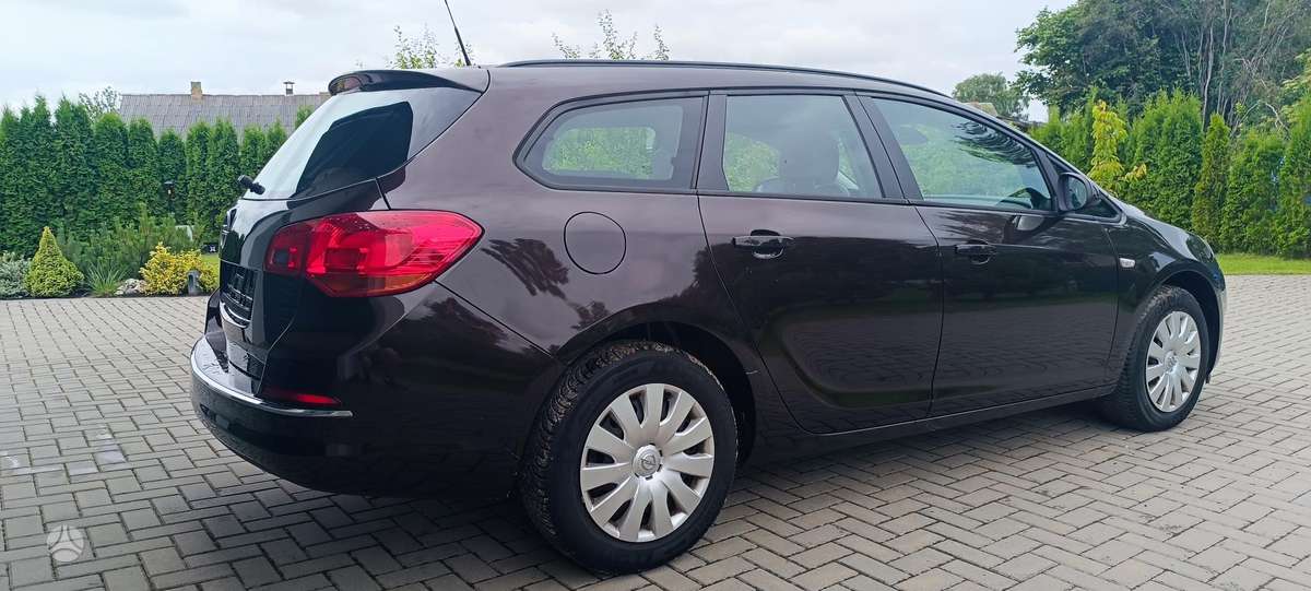 Opel Astra 2013 — photo 5