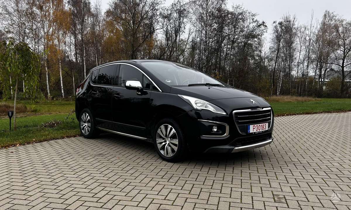Peugeot 3008 2014 — rear view