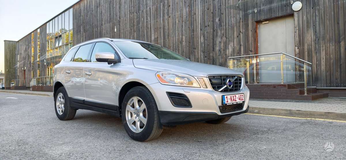 Volvo XC60 2010 — фото 16