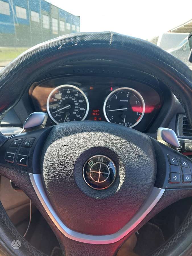 BMW X6 2008 — photo 10