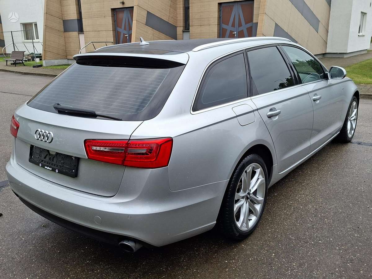 Audi A6 2013 — салон