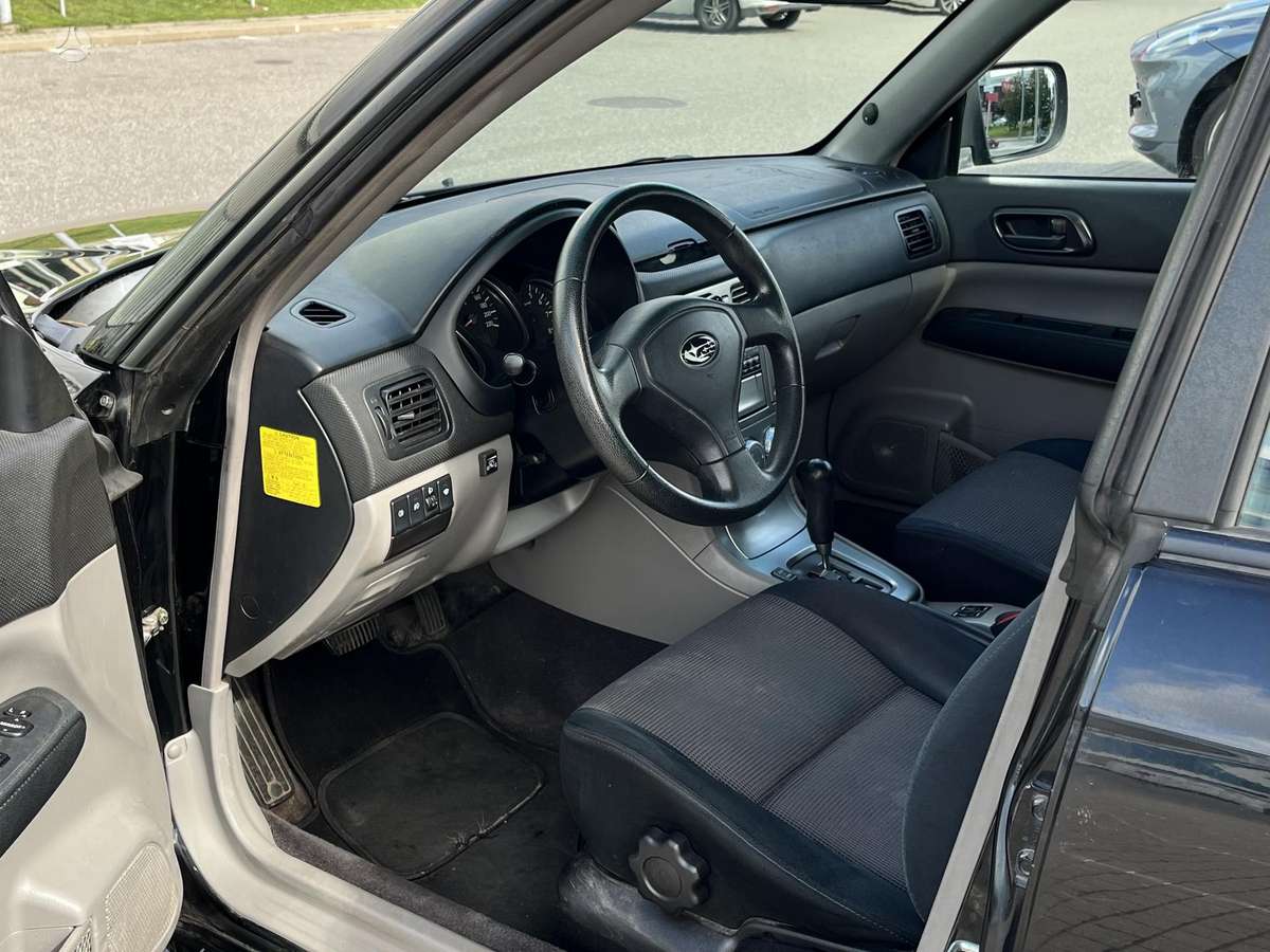 Subaru Forester 2006 — photo 11
