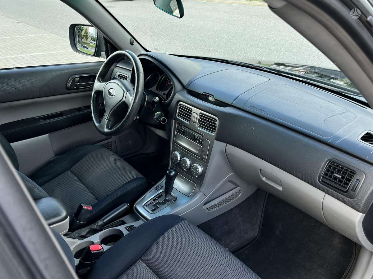 Subaru Forester 2006 — photo 13