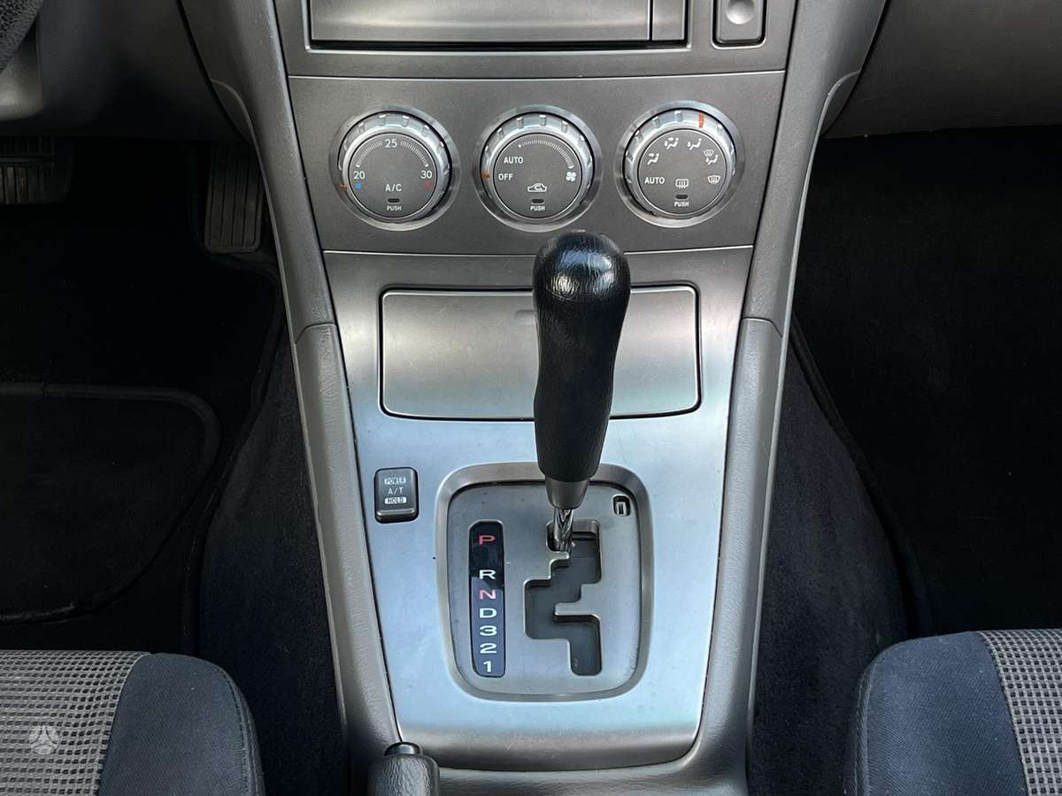 Subaru Forester 2006 — photo 16