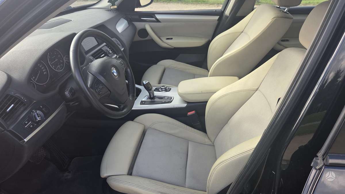 BMW X3 2011 — photo 10