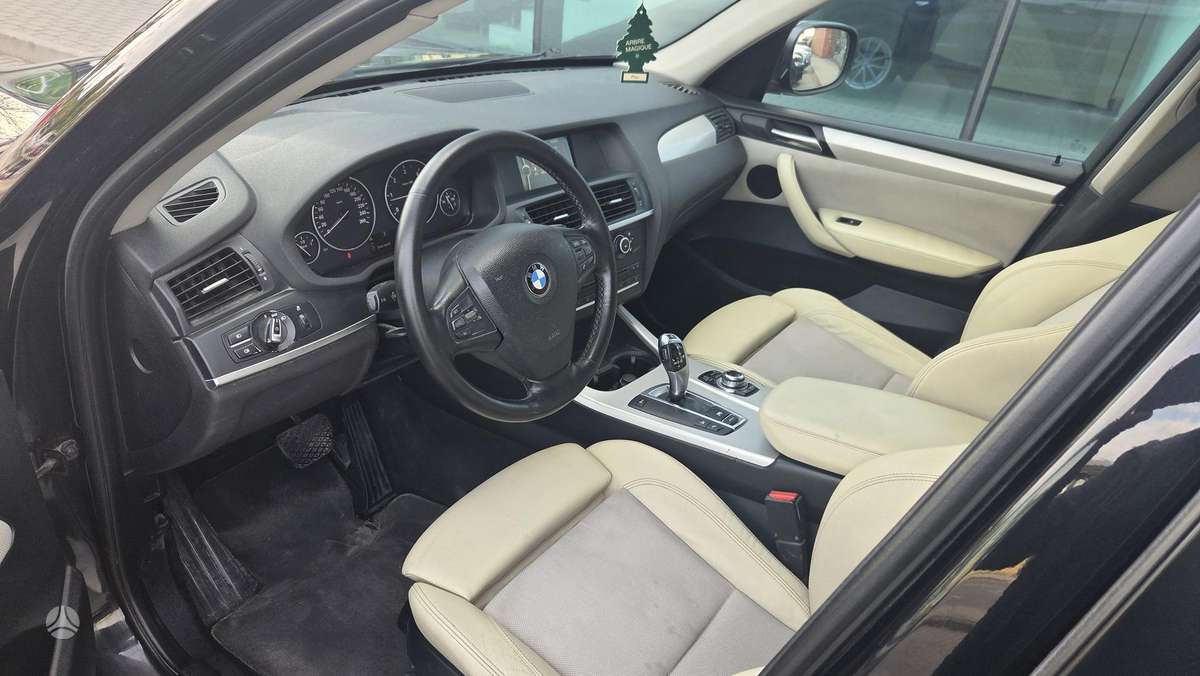 BMW X3 2011 — photo 15