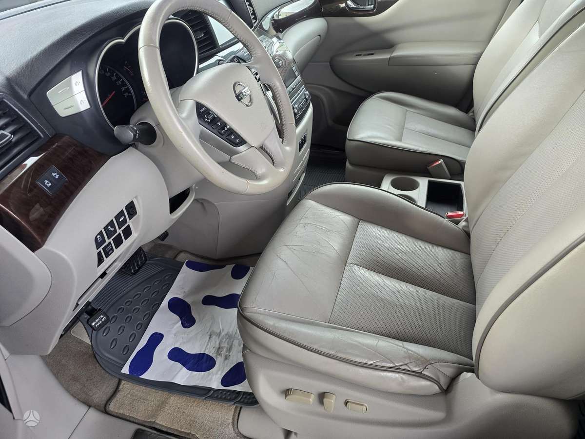 Nissan Quest 2012 — photo 11