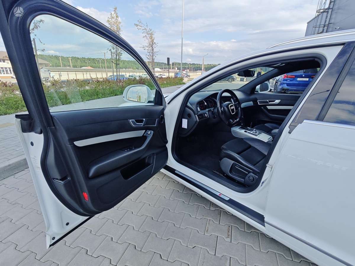 Audi A6 2009 — photo 16