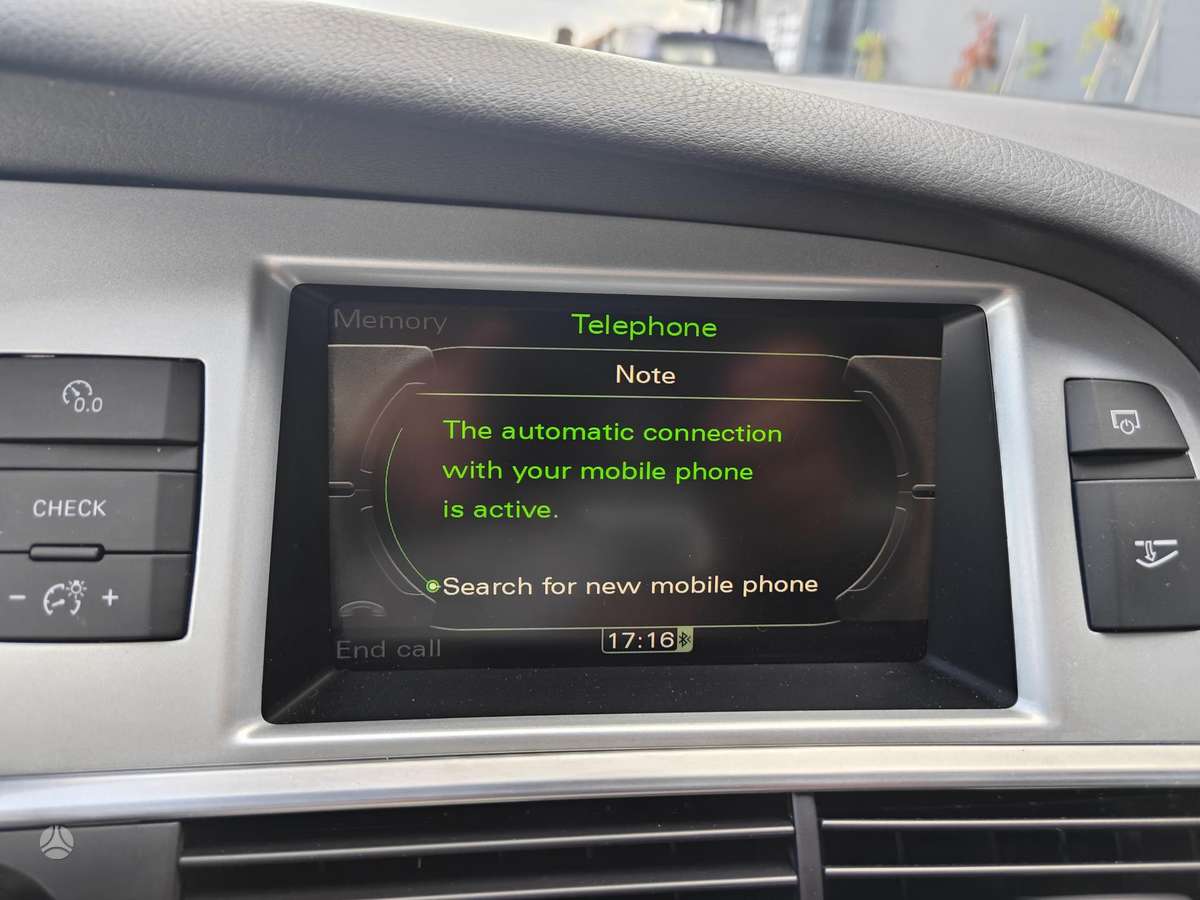 Audi A6 2009 — photo 30