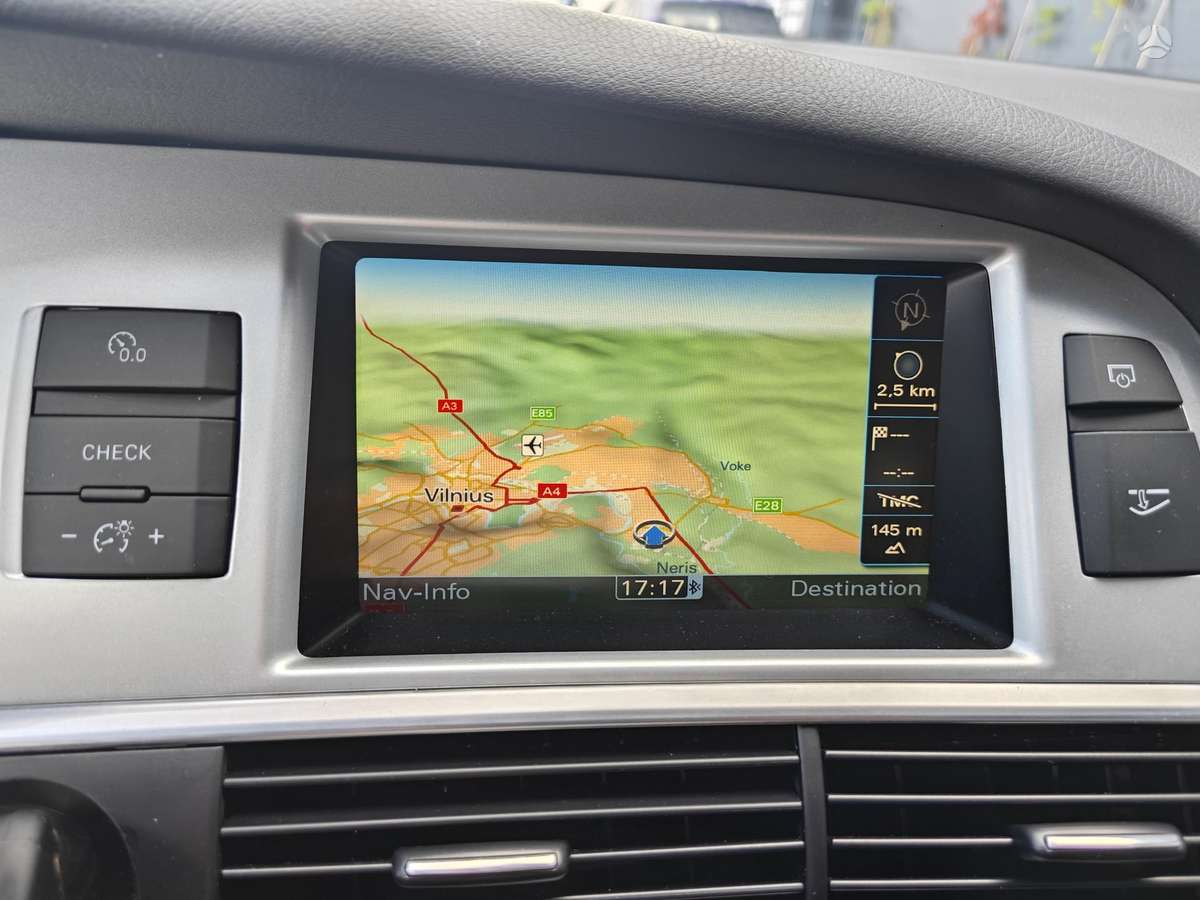 Audi A6 2009 — photo 31