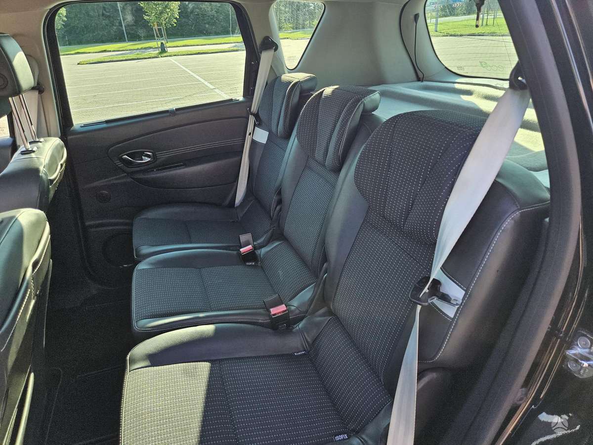 Renault Scenic 2012 — фото 19