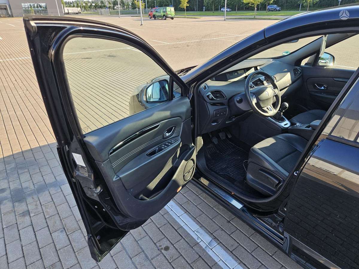 Renault Scenic 2012 — фото 20