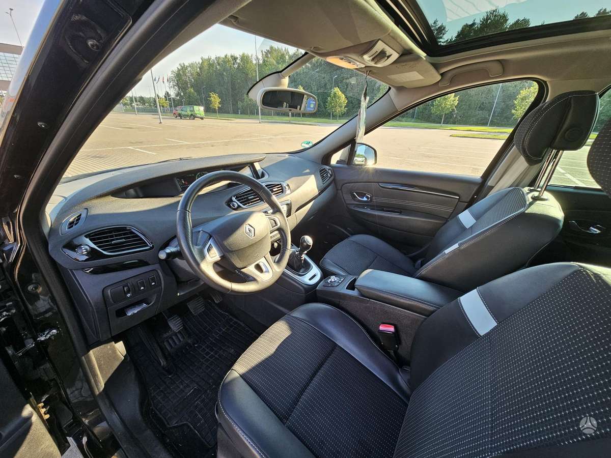 Renault Scenic 2012 — фото 21