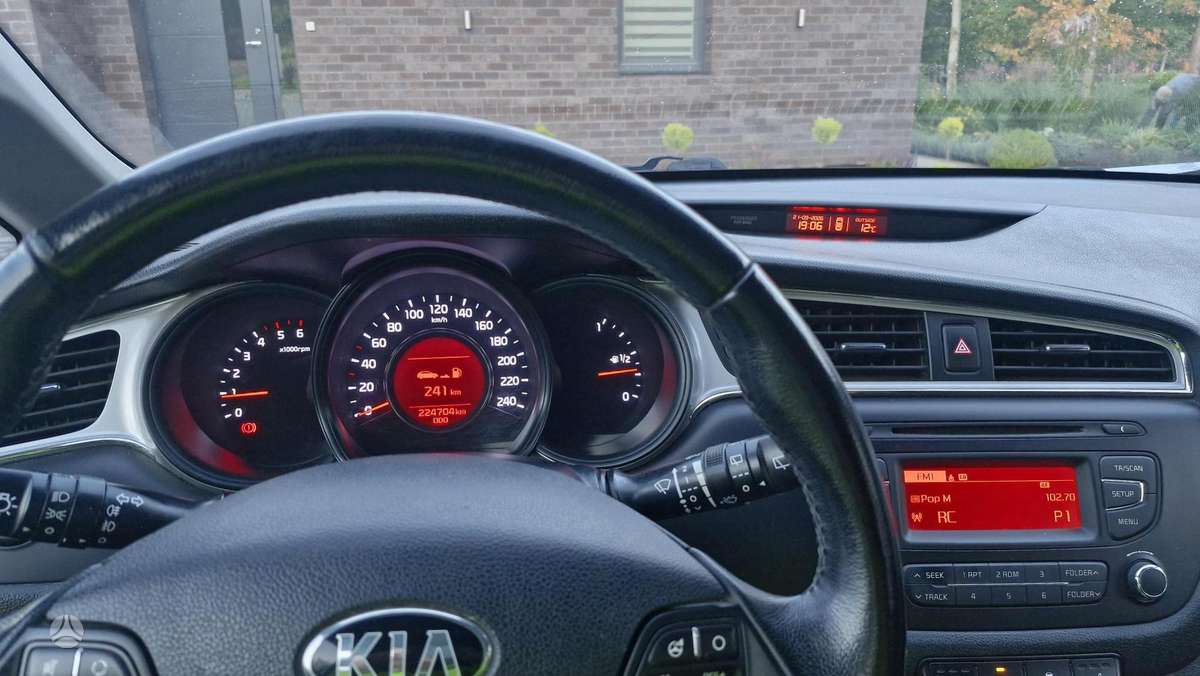 Kia Ceed 2015 — фото 5