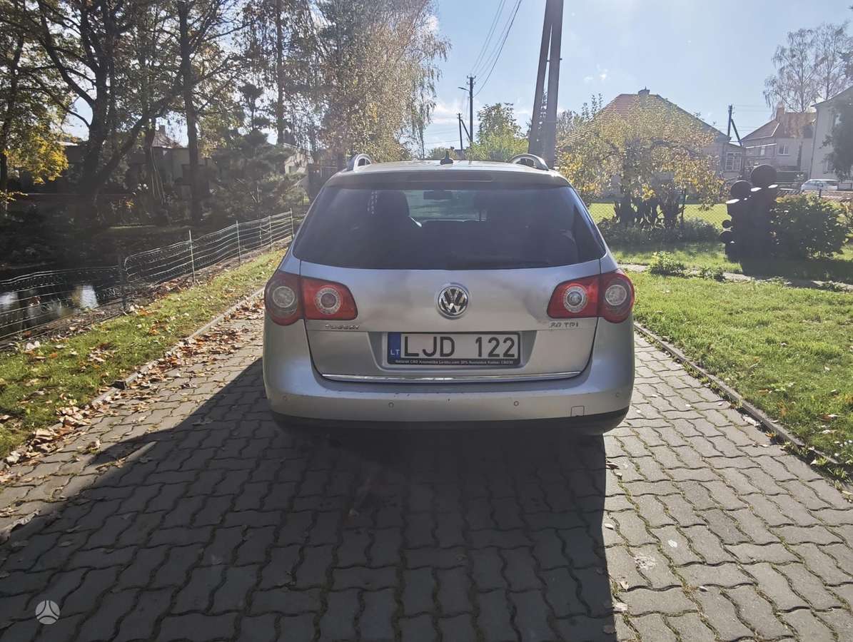 Volkswagen Passat 2009 — photo 7