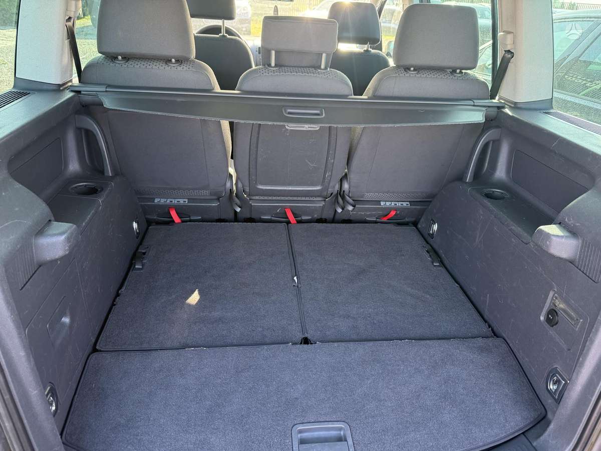 Volkswagen Touran 2005 — photo 10
