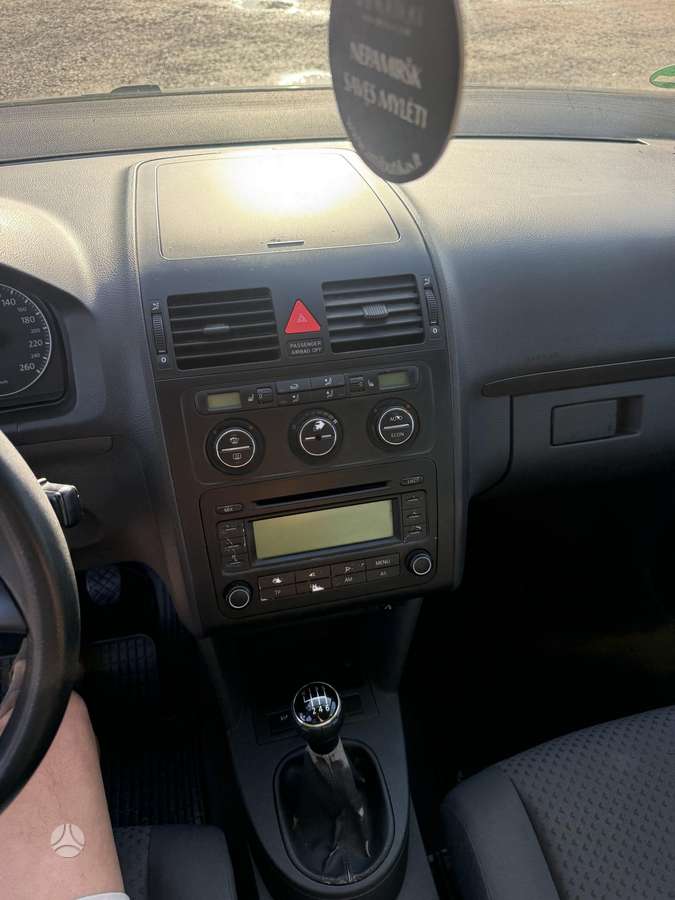 Volkswagen Touran 2005 — photo 12