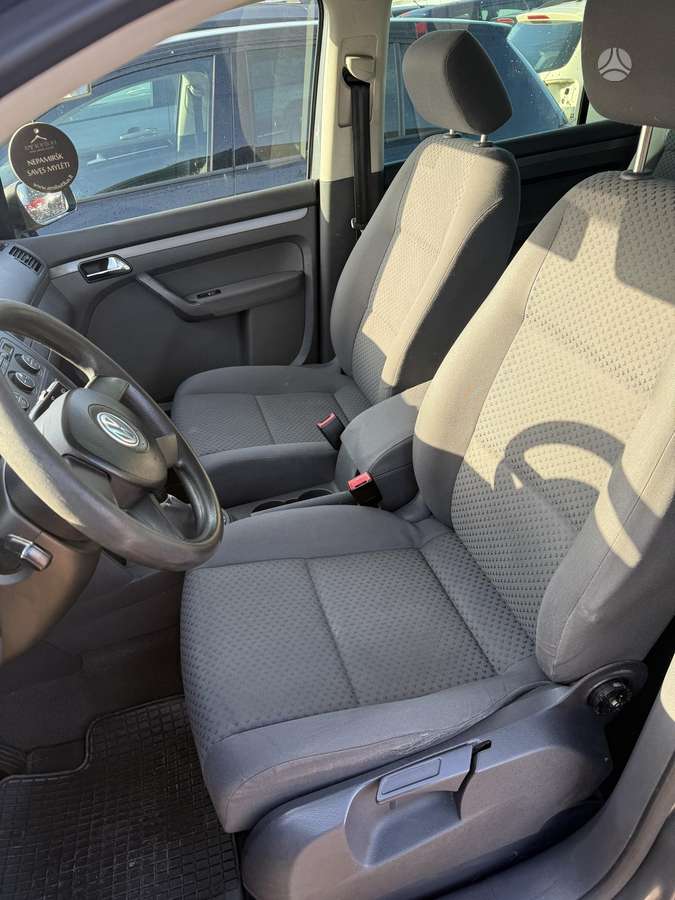 Volkswagen Touran 2005 — photo 14