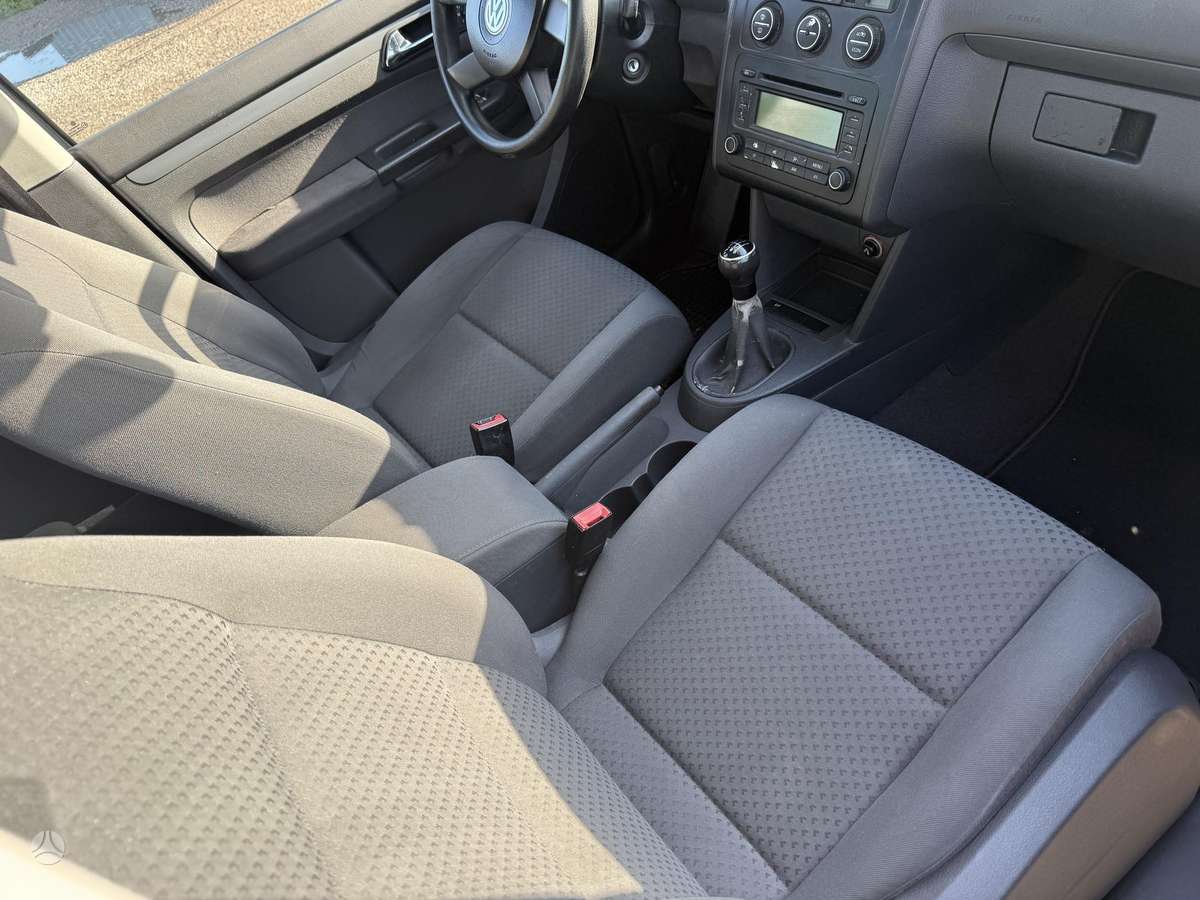 Volkswagen Touran 2005 — photo 7
