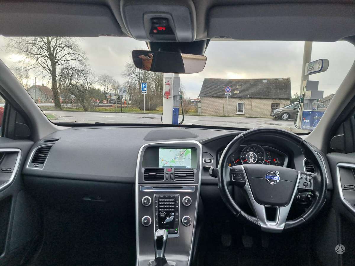 Volvo XC60 2014 — photo 10