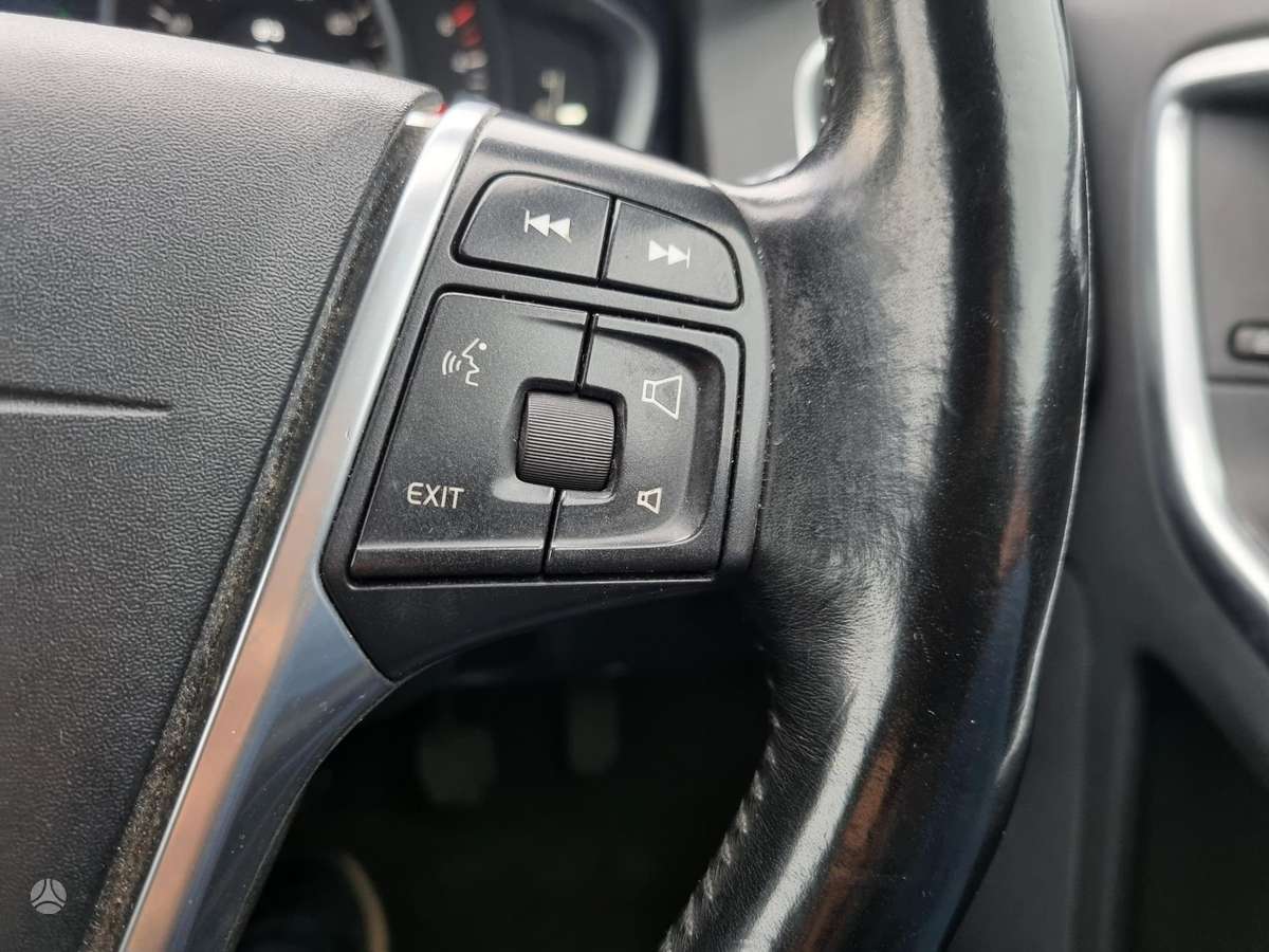 Volvo XC60 2014 — photo 18