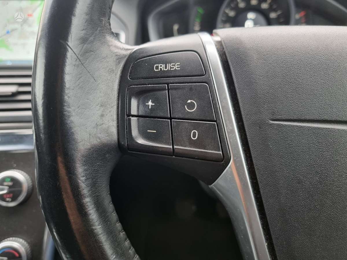 Volvo XC60 2014 — photo 19