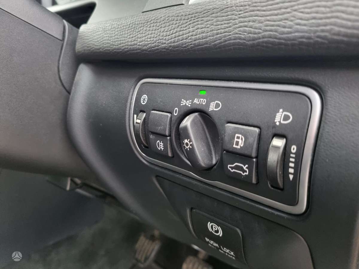 Volvo XC60 2014 — photo 20