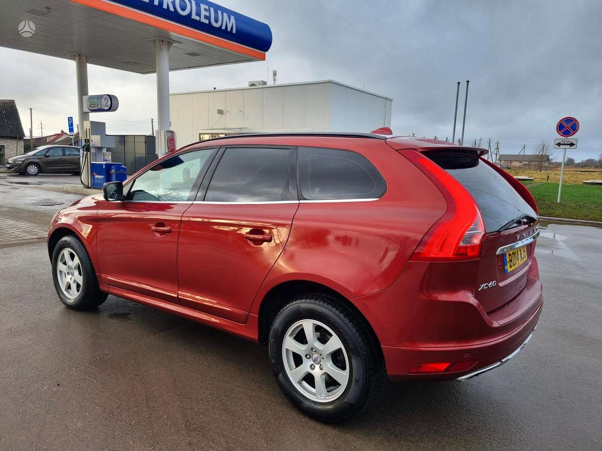 Volvo XC60 2014 — engine 2000 cm³, 181 HP (133kW)