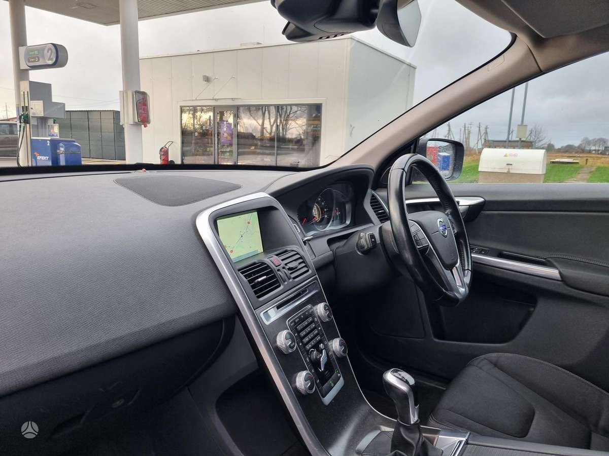 Volvo XC60 2014 — photo 8