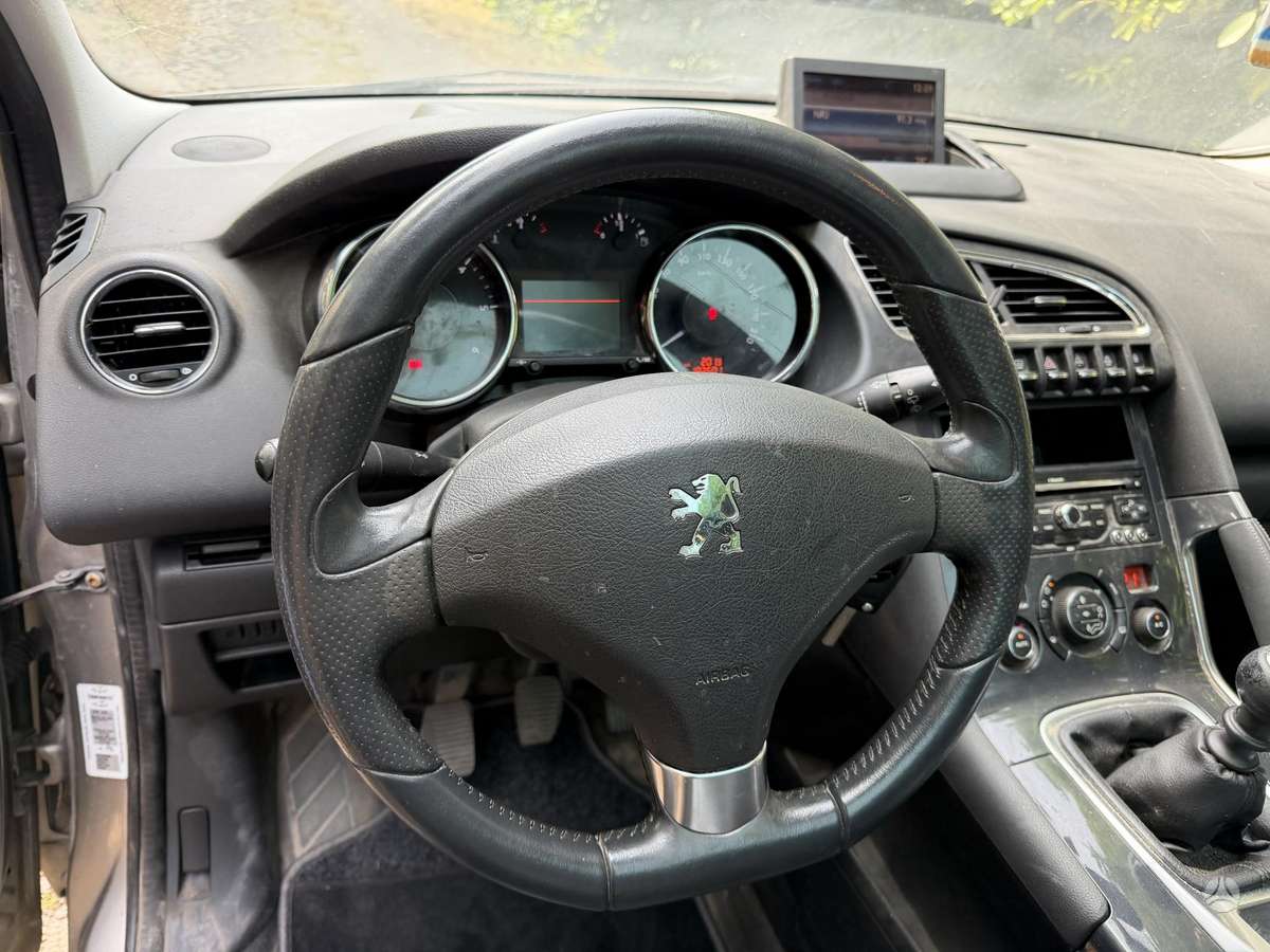 Peugeot 3008 2010 — photo 11