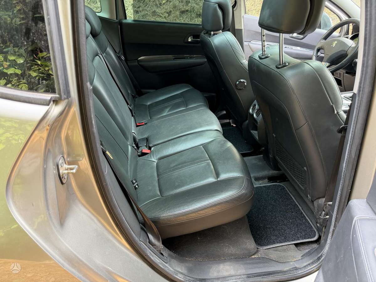 Peugeot 3008 2010 — photo 15