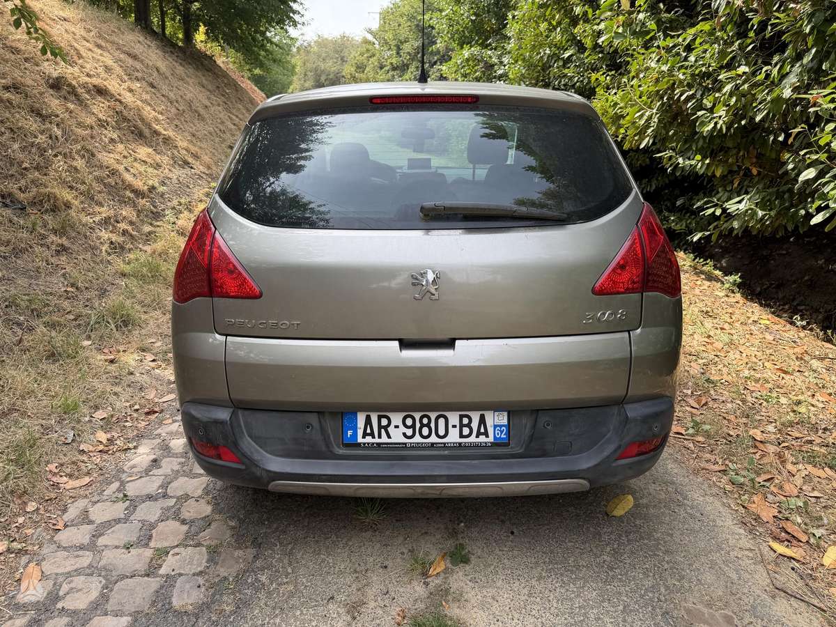 Peugeot 3008 2010 — photo 6