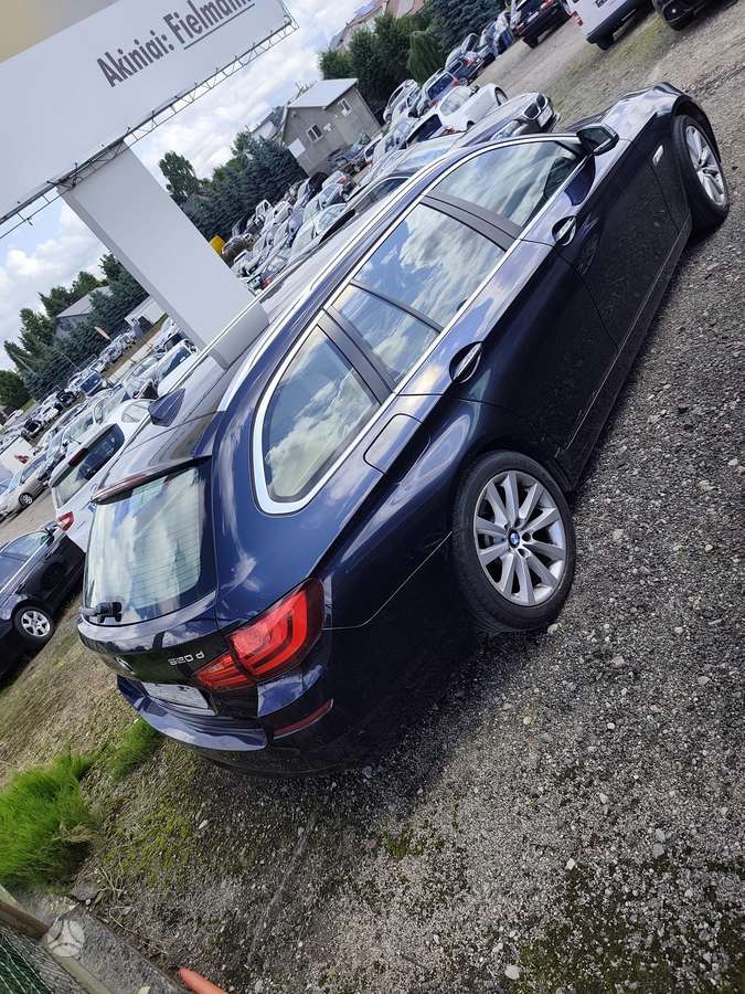 BMW 520 2011 — engine 1995 cm³, 184 HP (135kW)