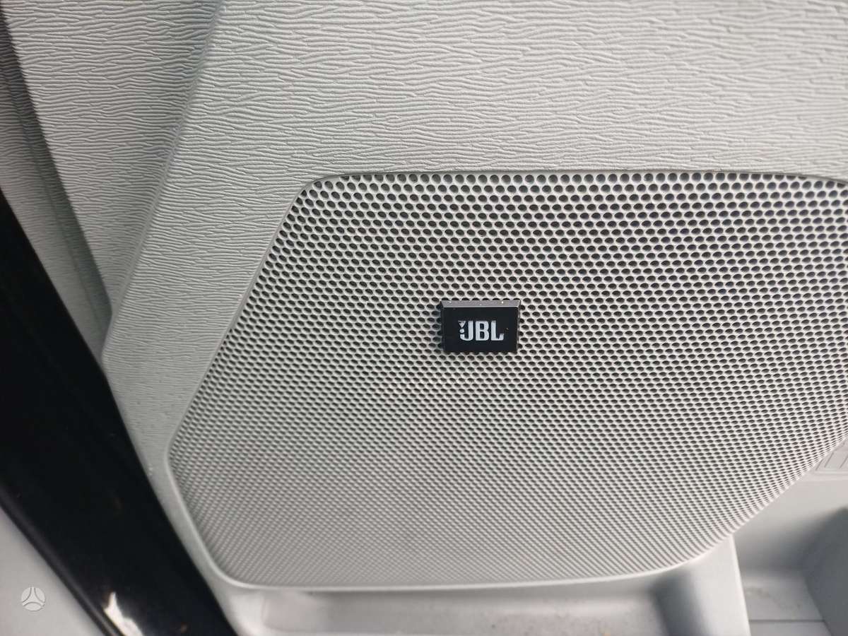 Toyota Sienna 2010 — photo 12