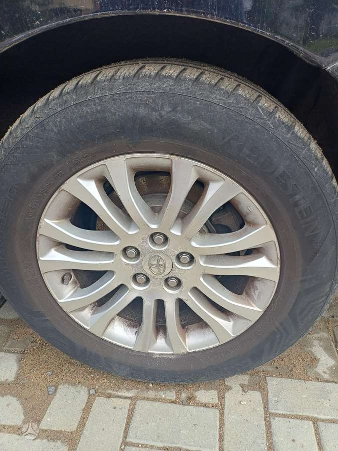 Toyota Sienna 2010 — photo 5
