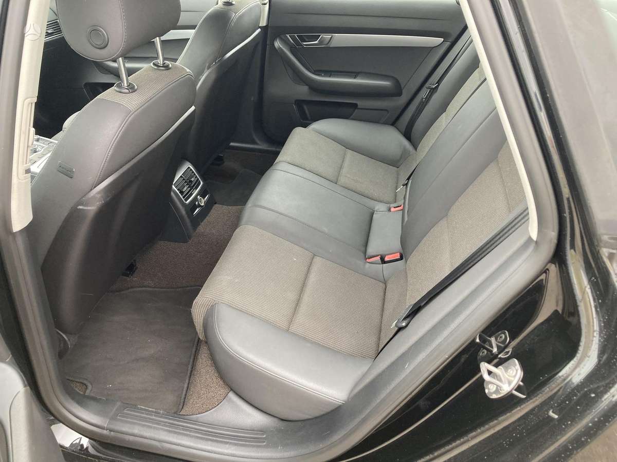 Audi A6 2010 — photo 10