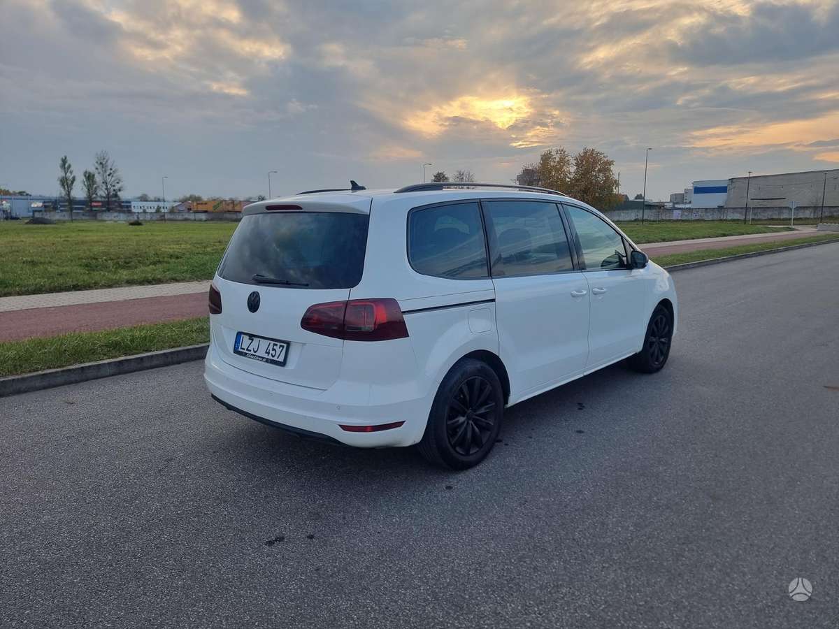 Volkswagen Sharan 2012 — photo 5