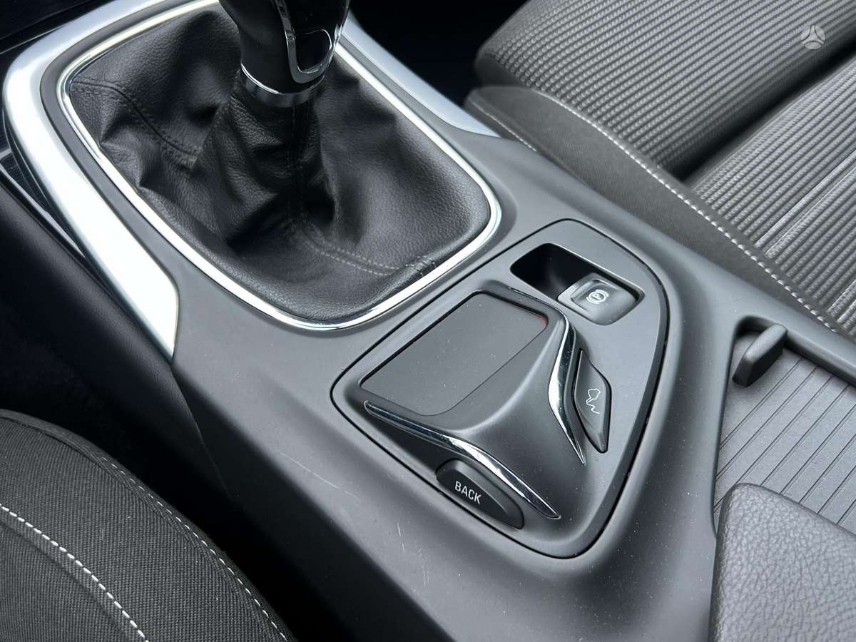 Opel Insignia 2014 — фото 34