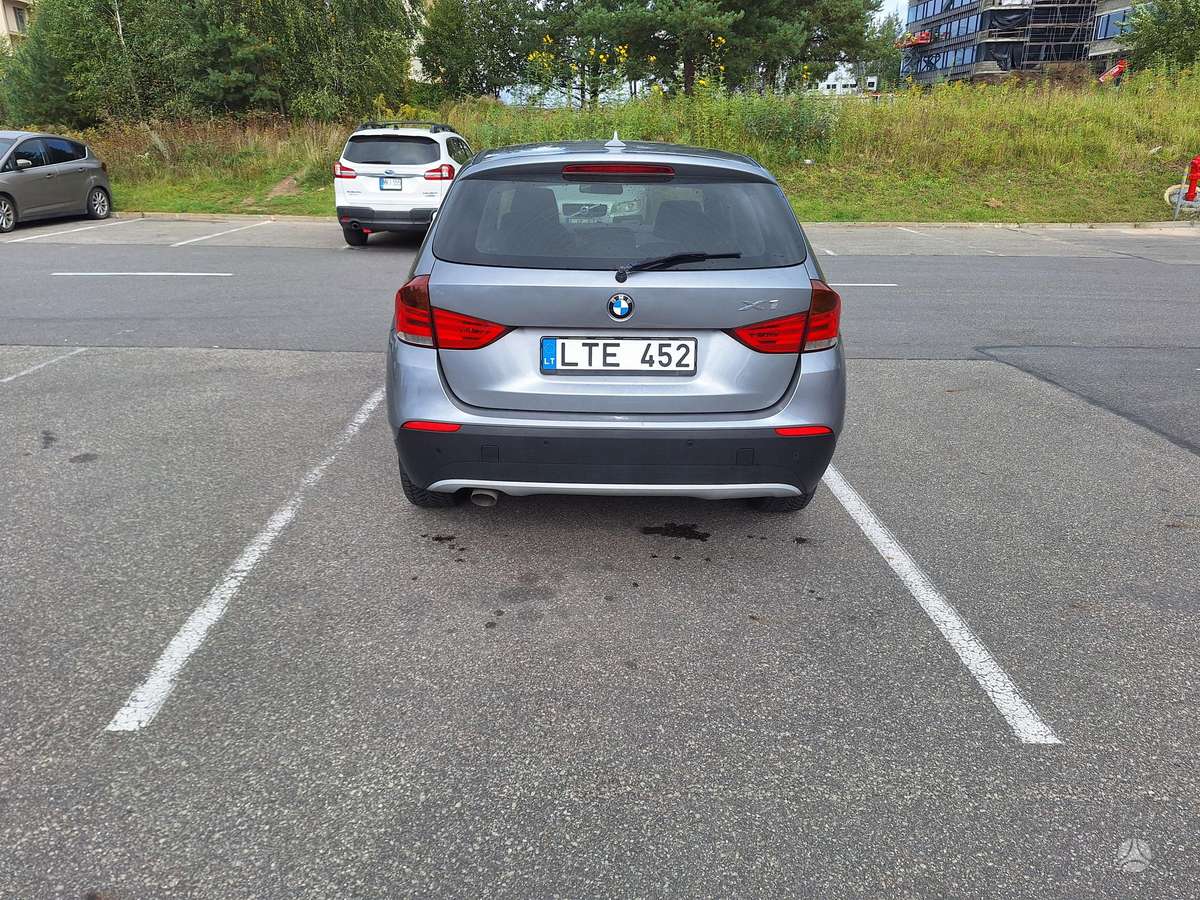 BMW X1 2010 — photo 13