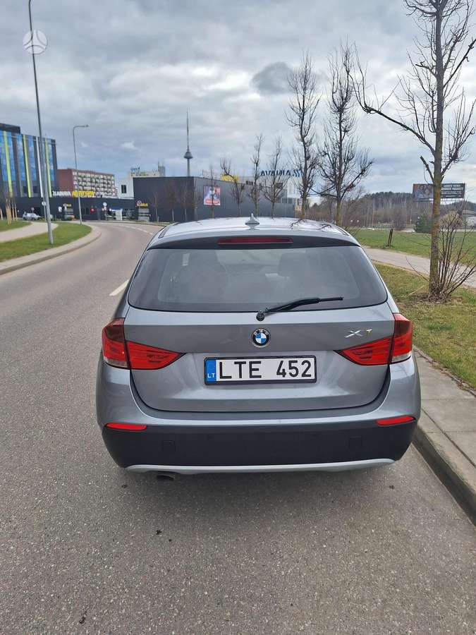 BMW X1 2010 — photo 5