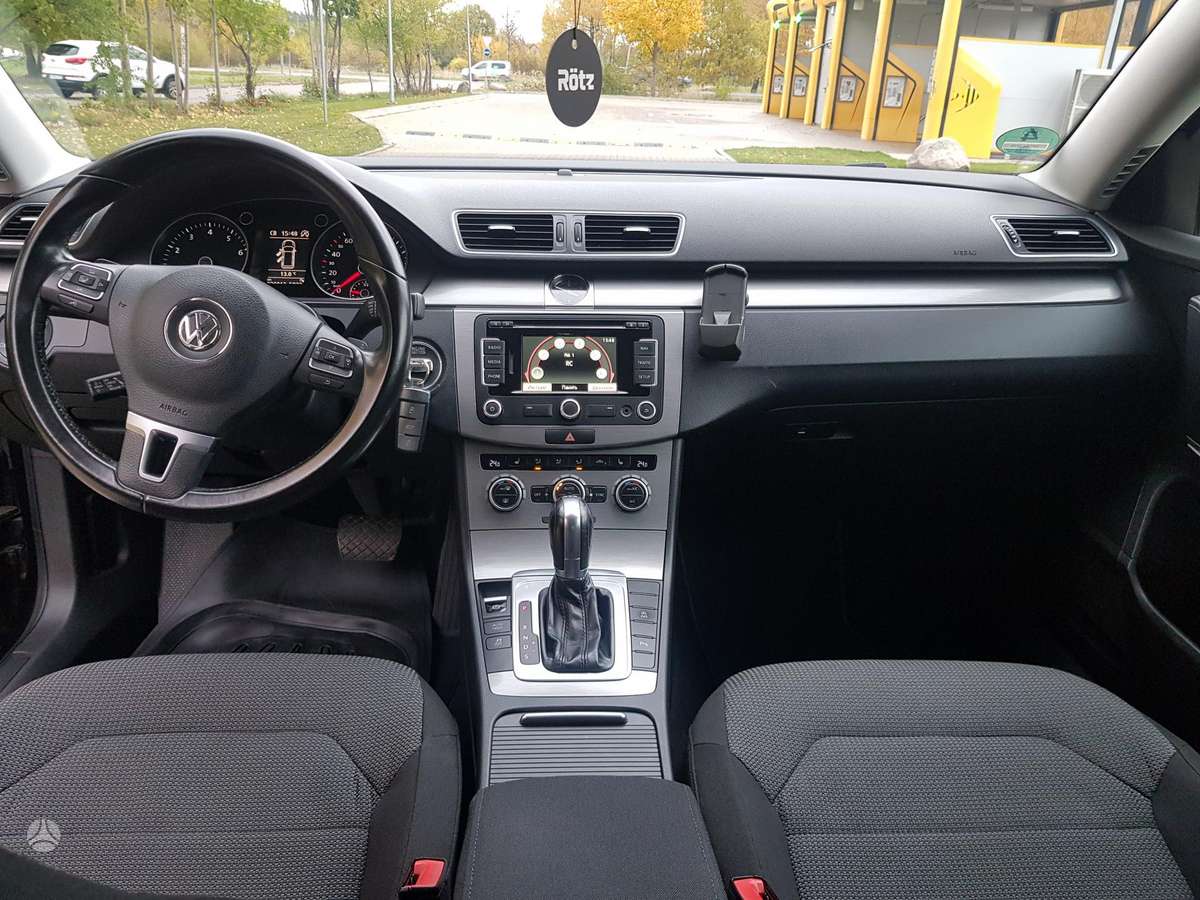 Volkswagen Passat 2014 — photo 25
