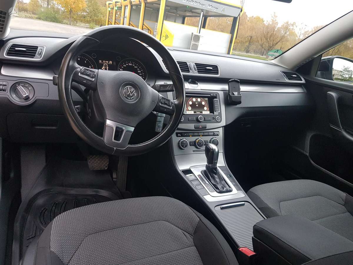 Volkswagen Passat 2014 — photo 26