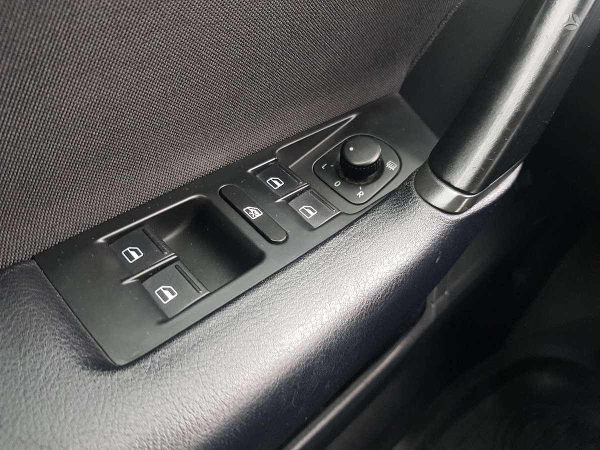 Volkswagen Passat 2014 — photo 29