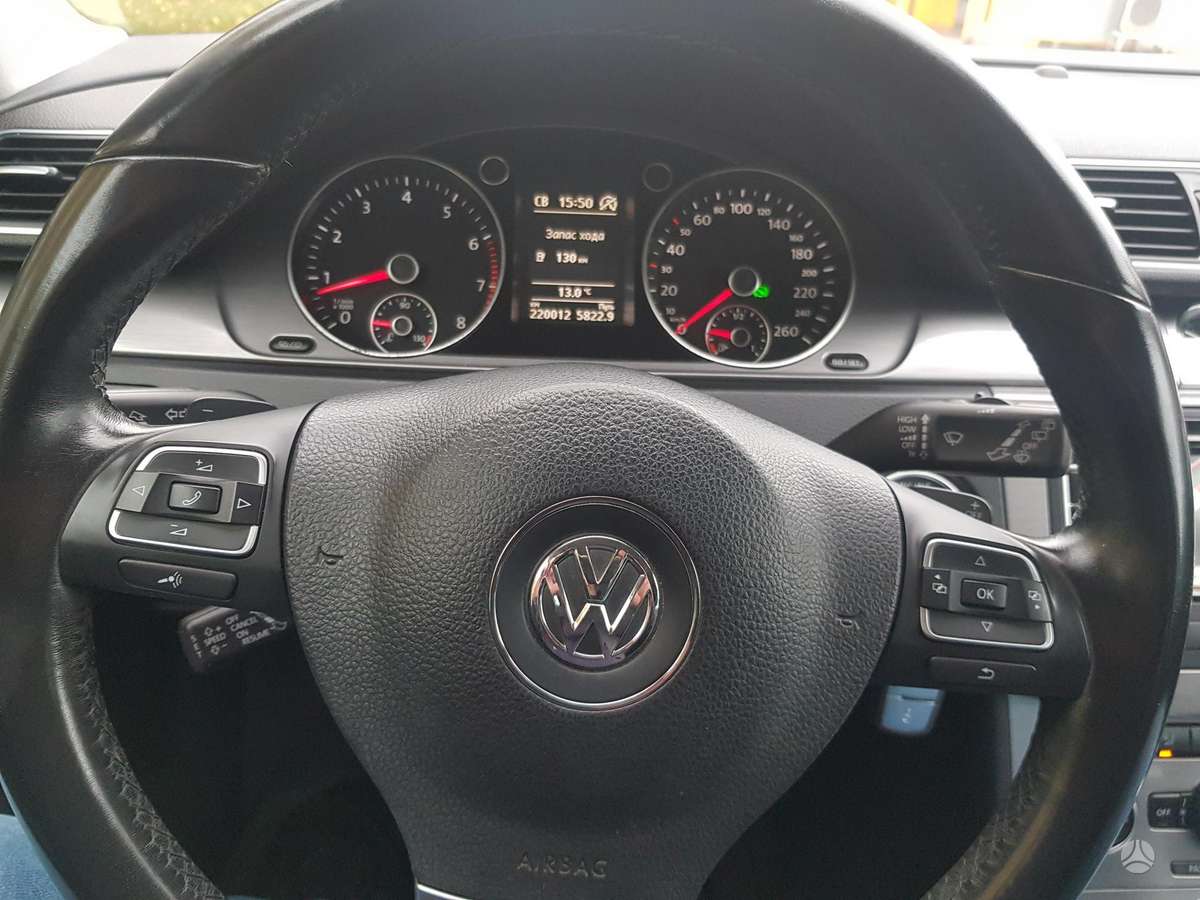 Volkswagen Passat 2014 — photo 31