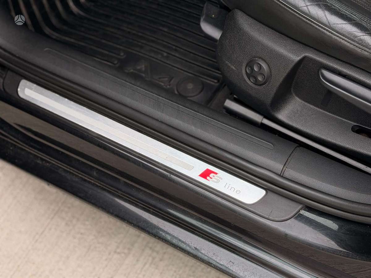 Audi A4 2011 — photo 12