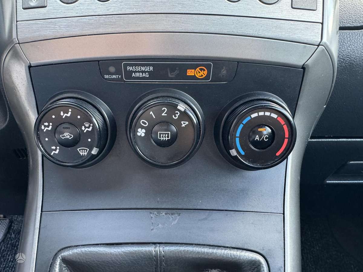Toyota Verso 2011 — photo 13