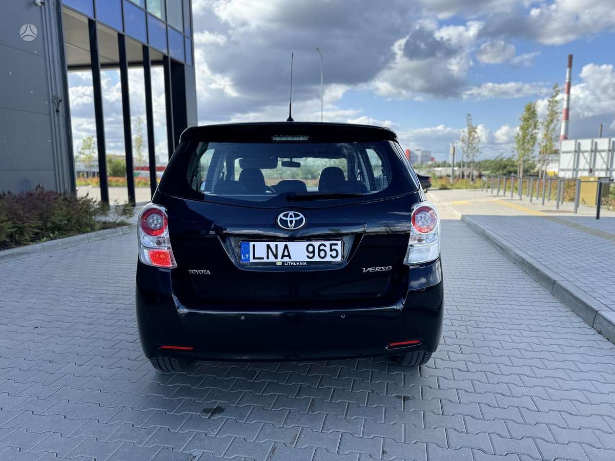 Toyota Verso 2011 — photo 6