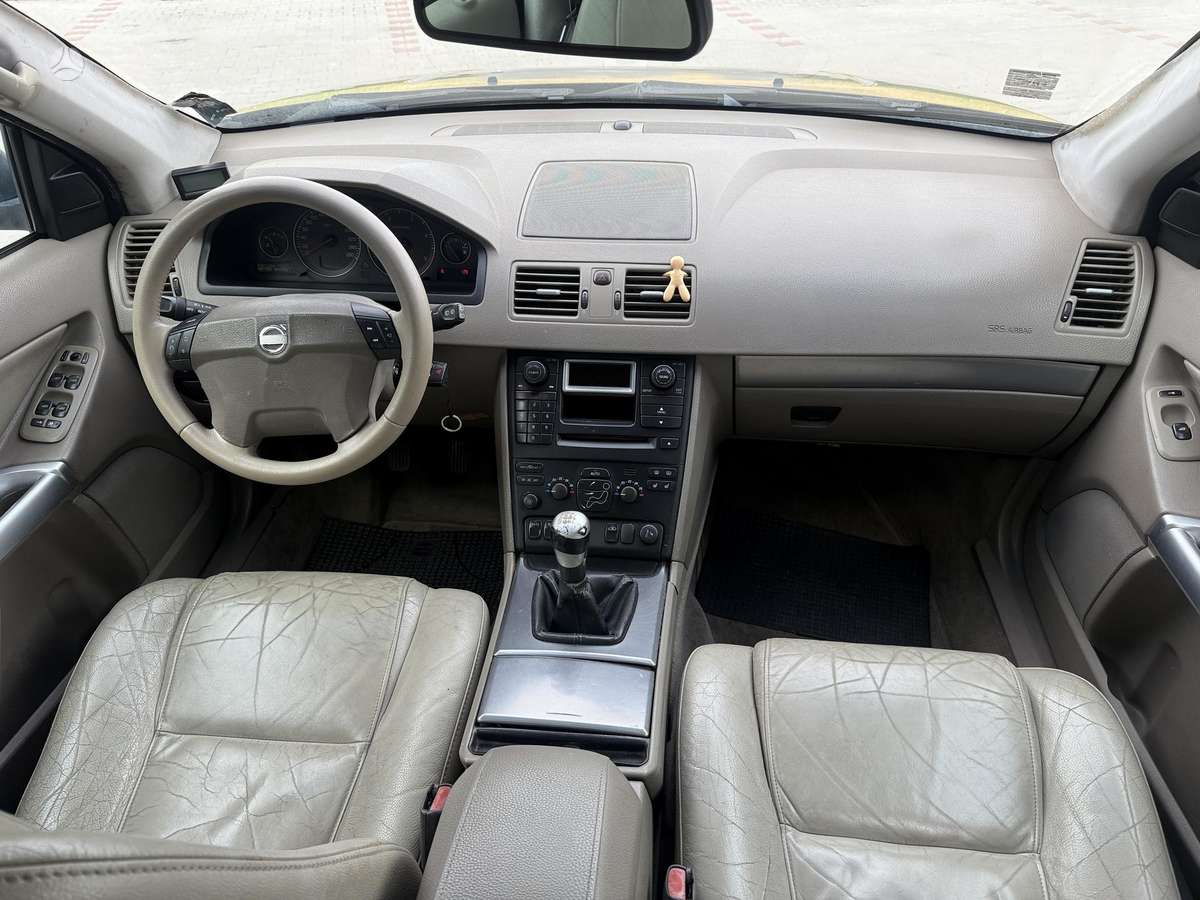 Volvo XC90 2005 — photo 15