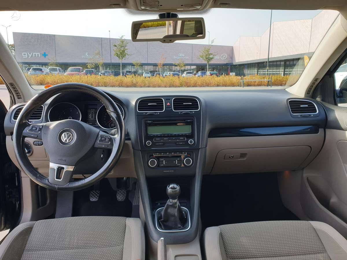 Volkswagen Golf 2010 — photo 14
